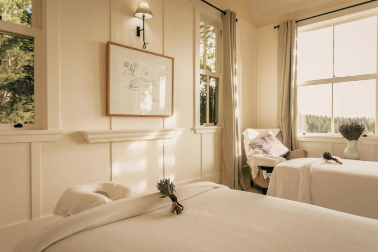 RWNCK 3 0 Brand com Assets Wellness Spa Couple Treatment Room 13 768x512