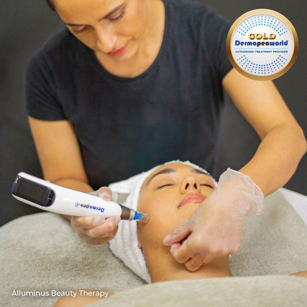 Alluminus Beauty doing a Dermapen gold treatment
